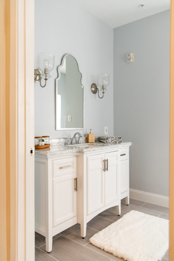 Bath – Room 4 – 1