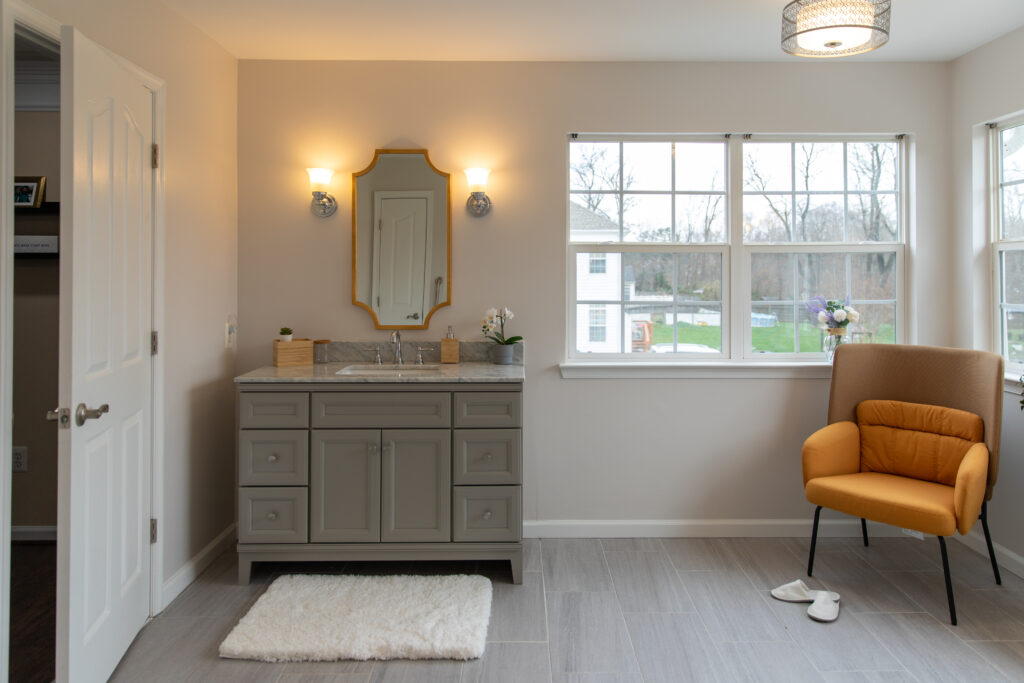 Bath – Room 8 – 2