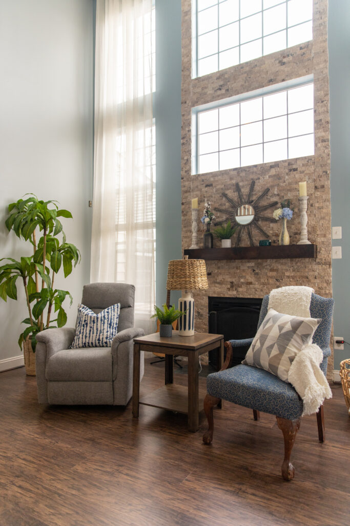 Living – Fireplace 3